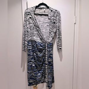 Maggy London size 12 Wrap Dress, knee length, 3/4 sleeves, stretchy